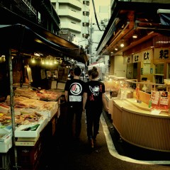 TSUKIJI1